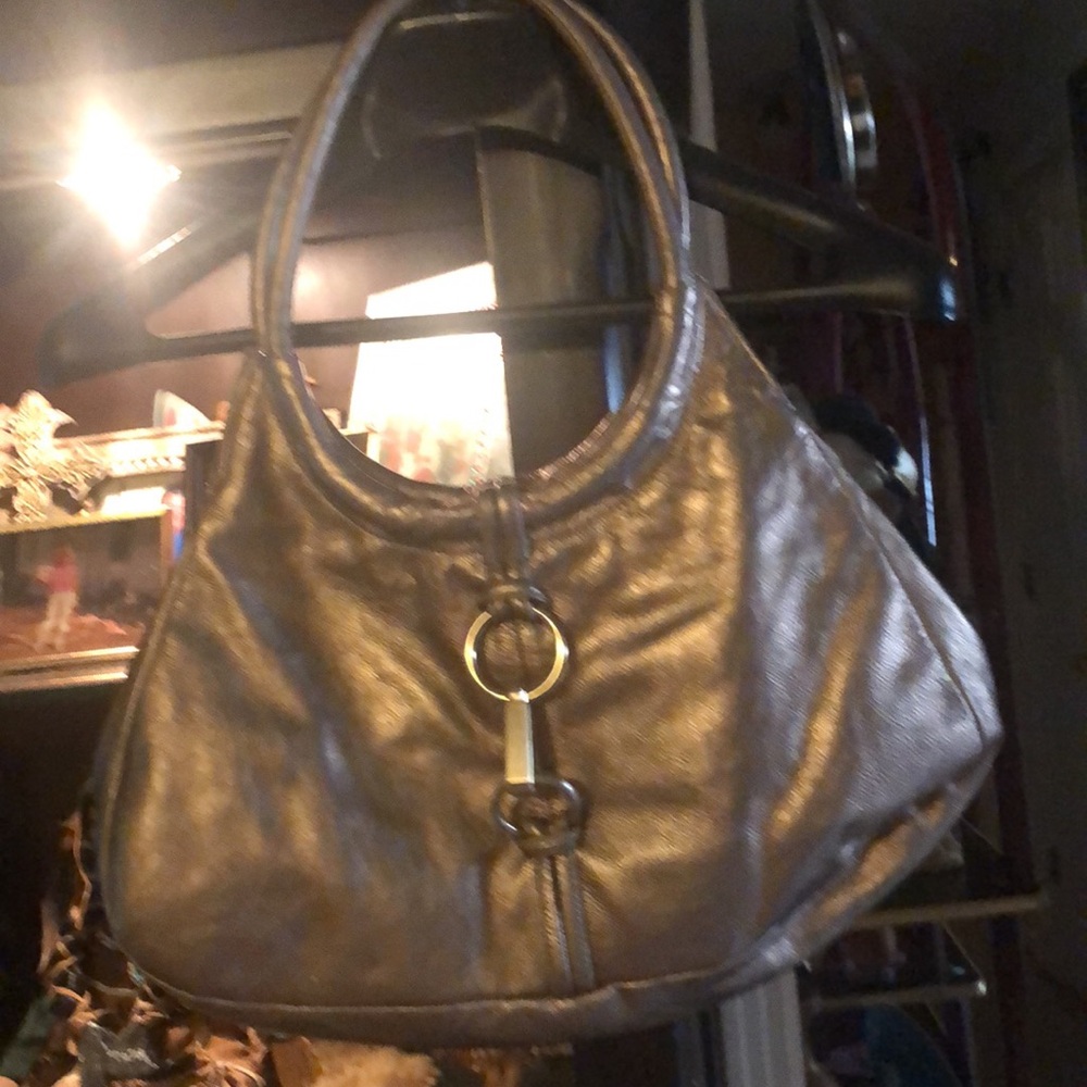 A handbag - Picture 7 of 8
